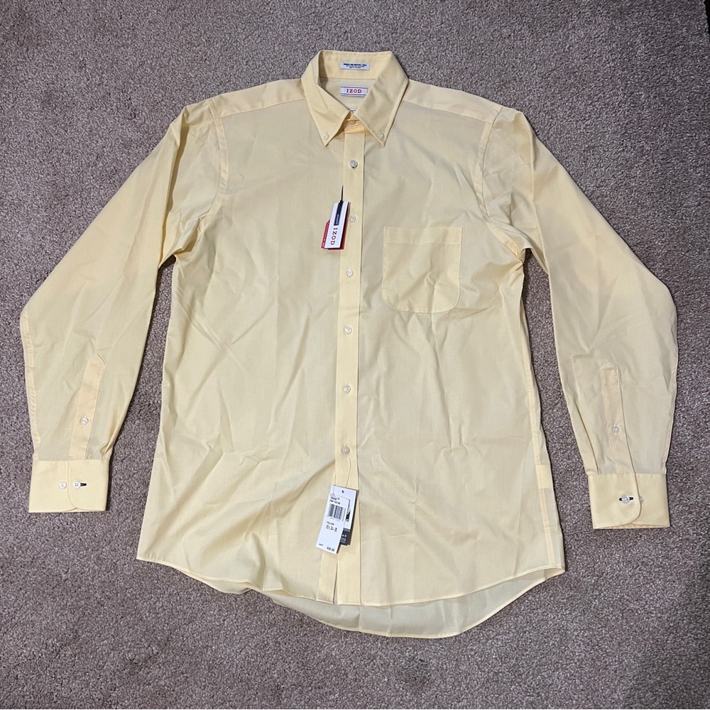 Brand new IZOD 💛 - Regular Fit